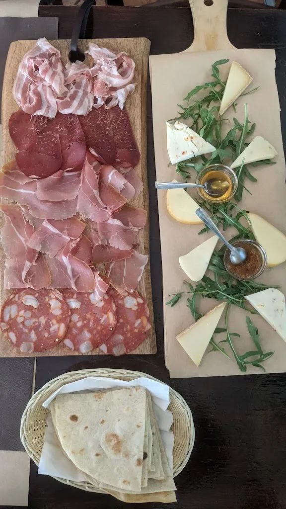 dsb xatx_Taverna Di Purett ristorante crostineria_Verucchio_review