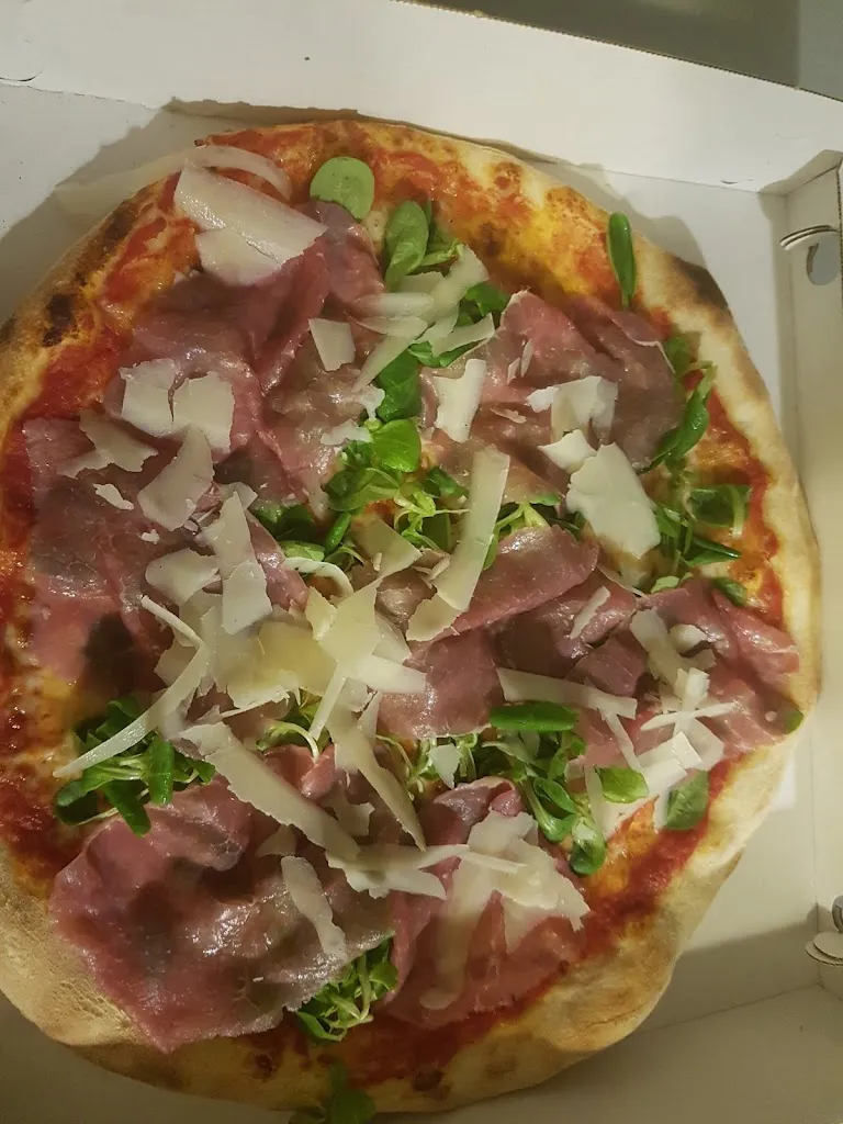 Pizzeria Il Castello restaurant in Villarotta