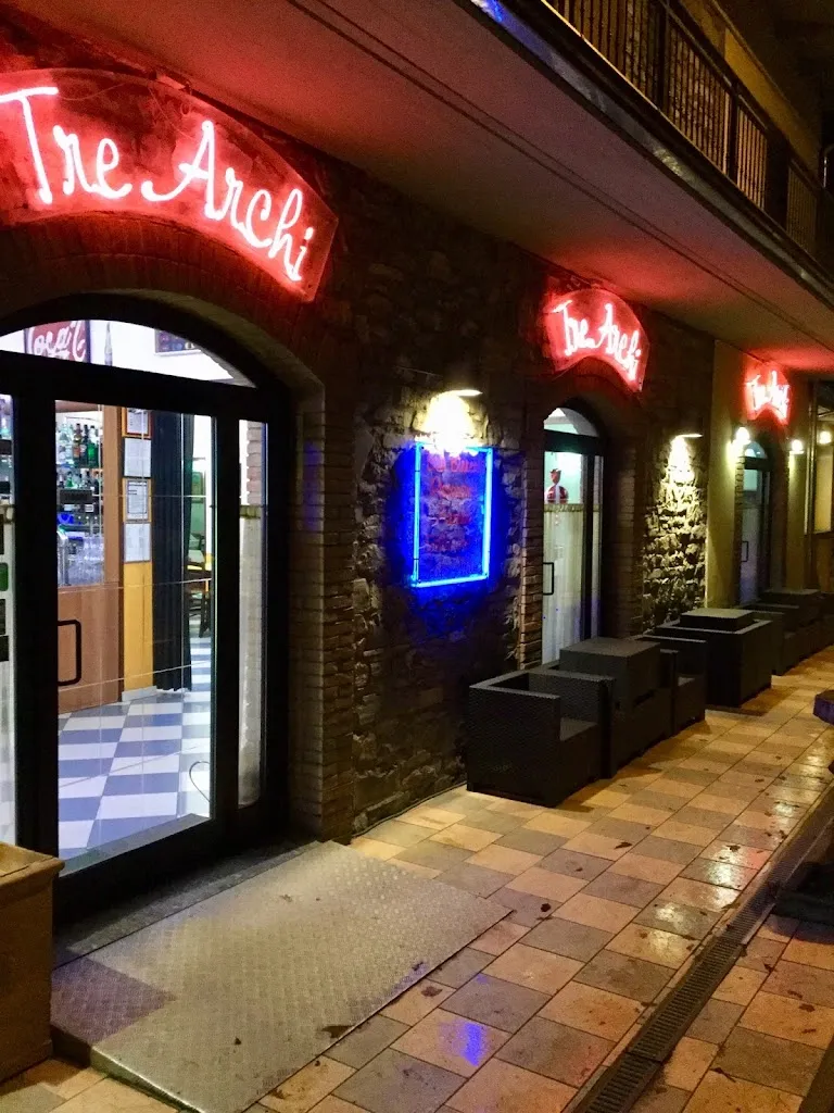 Bar Pizzeria Ristorante TRE ARCHI restaurant in Villa Minozzo