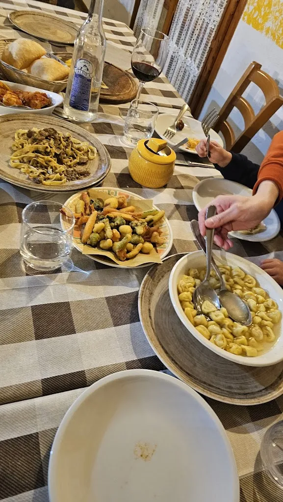 Lianglin Zhu_Acqua Solforosa_Zocca_recensione