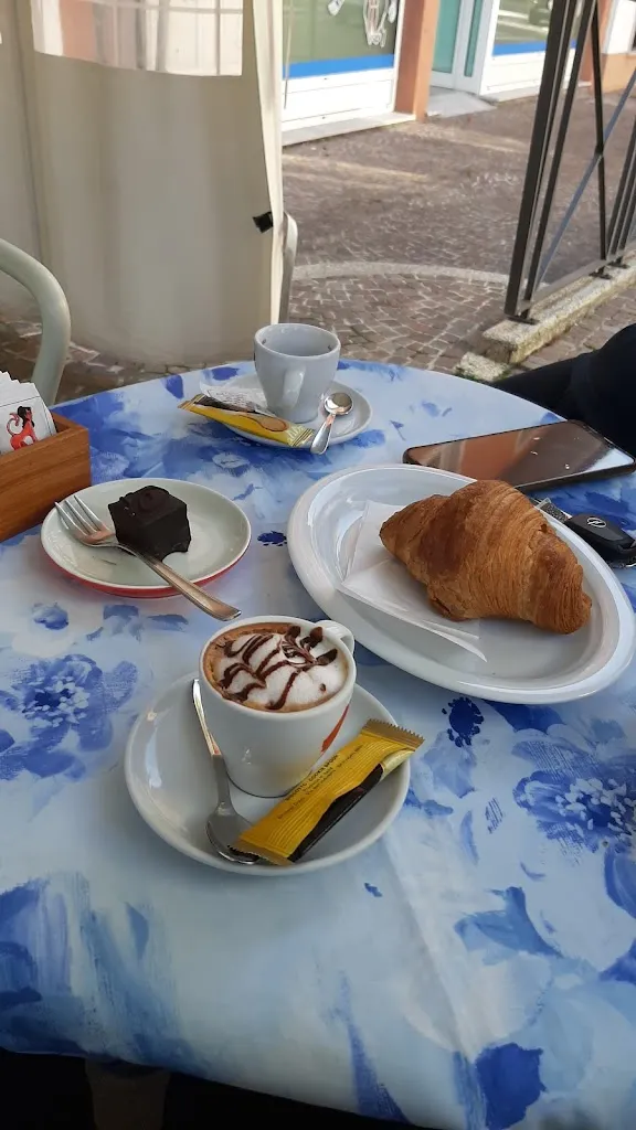 Patrizia Ricci_Bar La Bettola_Artegna_review