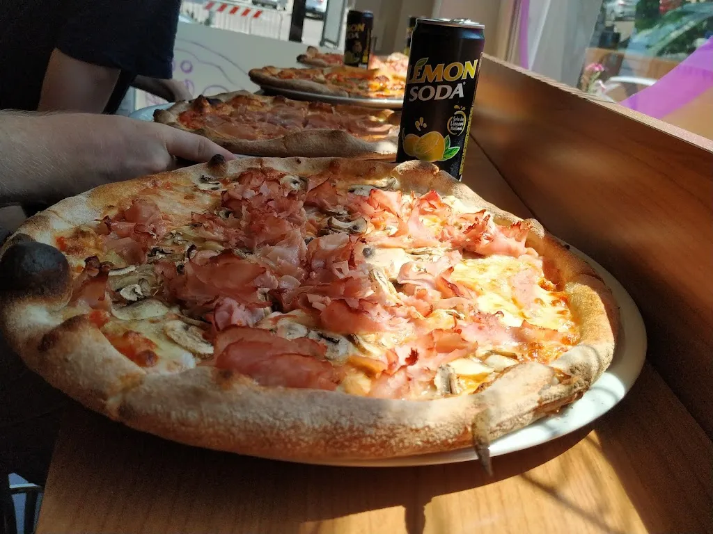 Matouš Trnka_Pizza Helios_Artegna_recensione