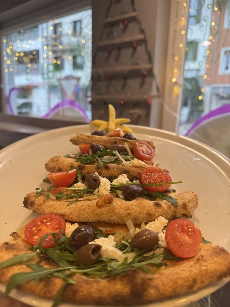 Pizza Helios_Artegna_slider_image_3