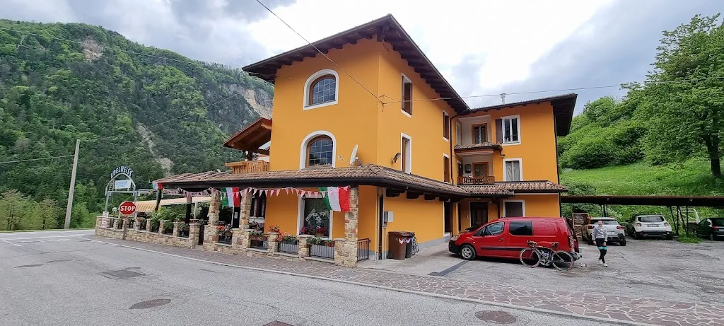 László Balogh_Bar Ristorante Edelweiss_Arta Terme_review