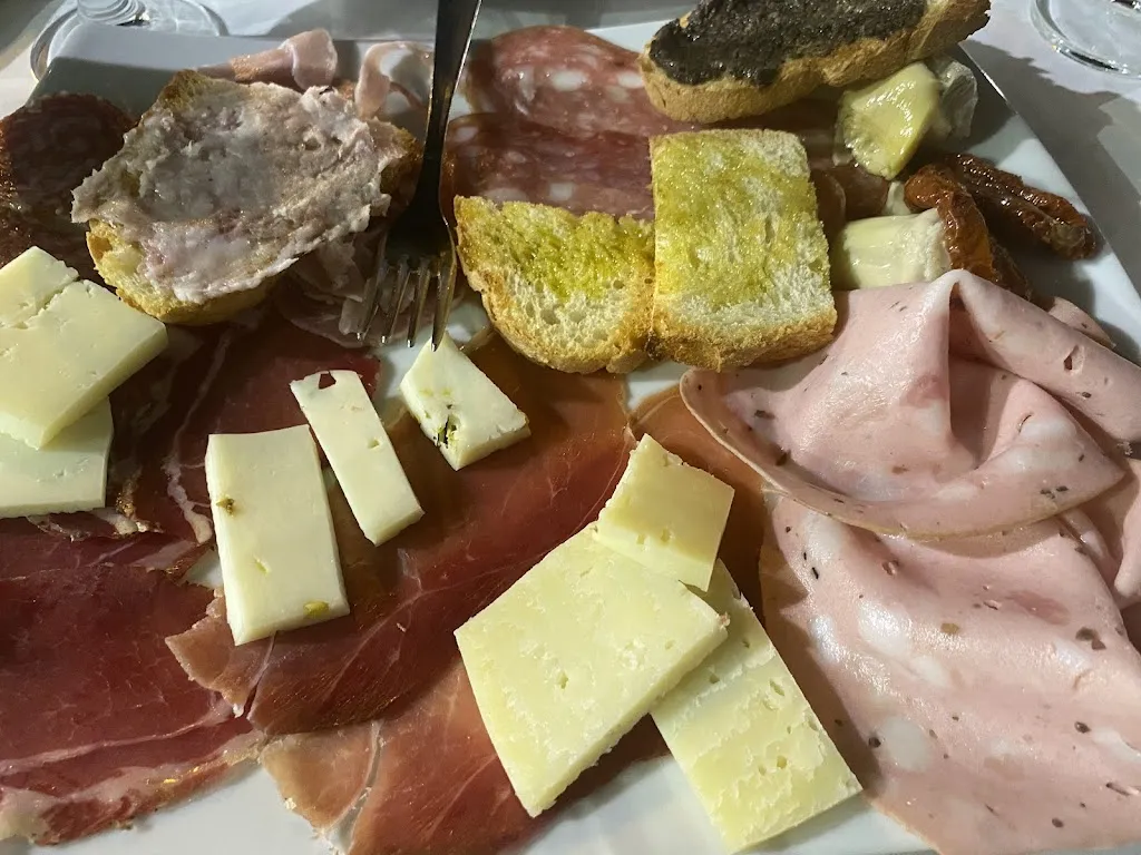 M-C Montreal Local - Food Lover_L'Arrosticino da Fiorella_Roseto degli Abruzzi_Bewertung