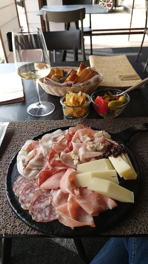 Dani_AdHoras_Aquileia_review