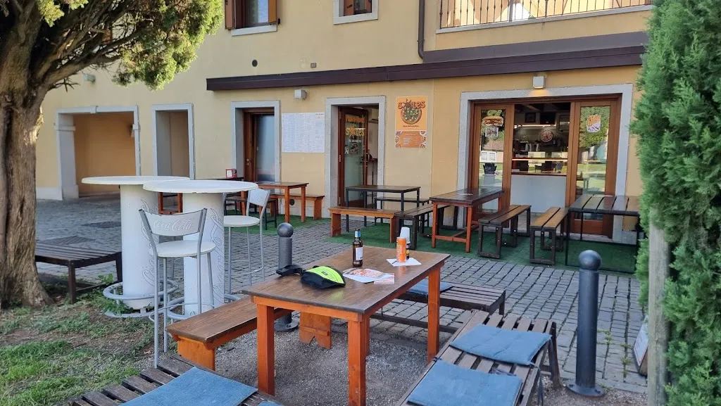 Pizza e Sapori Soles_Aquileia_slider_image_3