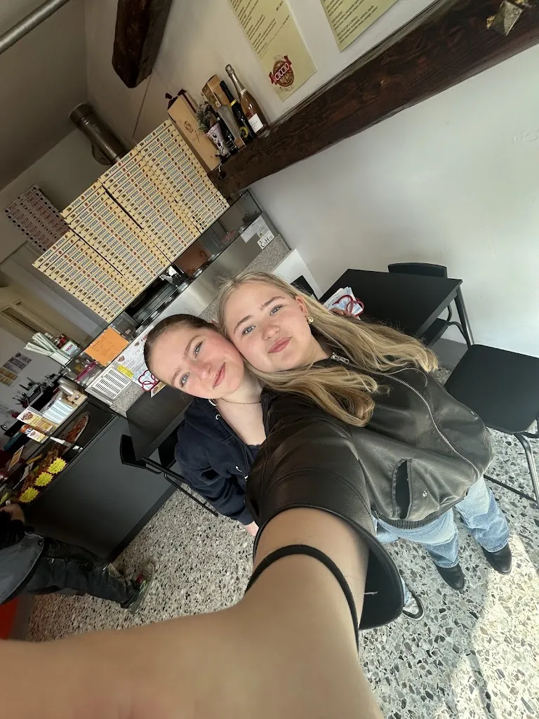 Juliette Coltof_Pizzeria al taglio da Ciccio_Aquileia_review