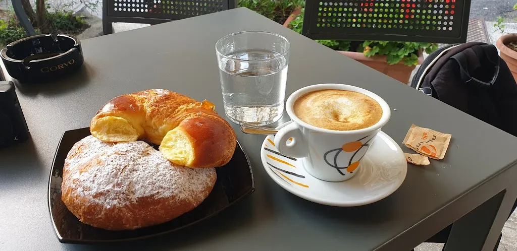 Bar trattoria al viale restaurant in Aurisina