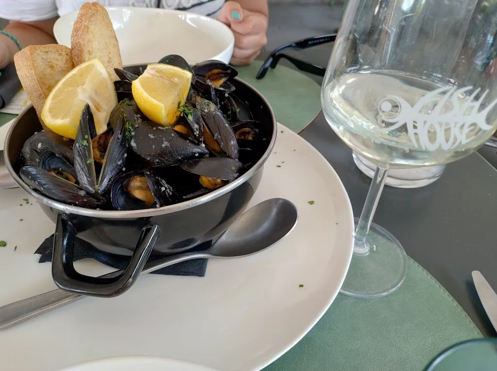 Victor Soler_Fish House_Aurisina_review