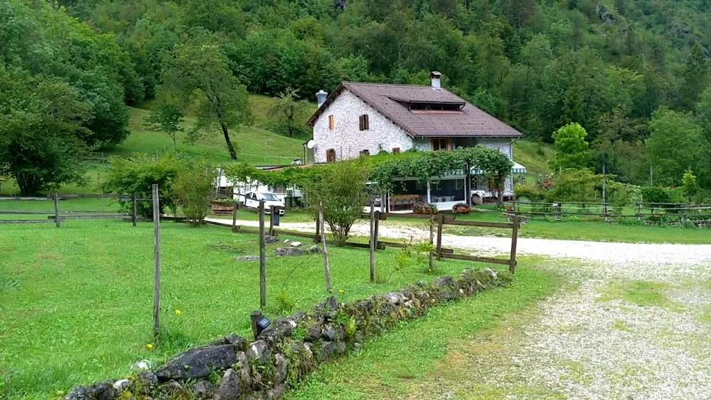 Agriturismo Pian dei Tass_Barcis_slider_image_2