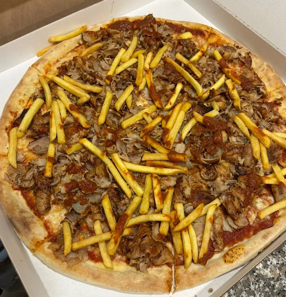 Kaeli Welsh_Buonissimo Pizza & Kebab_Aviano_review