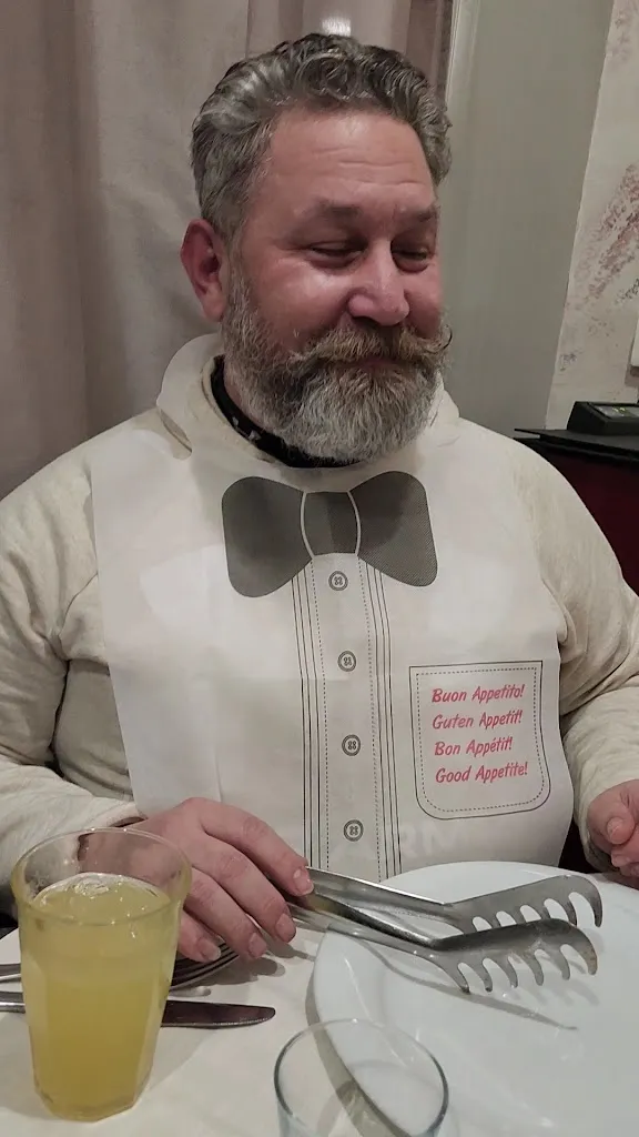 Deanndra Mckenzie_Due Lune_Aviano_review