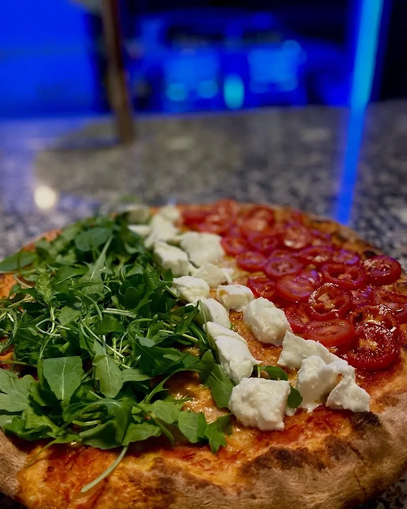 Pizza d'Italia_Aviano_slider_image_3