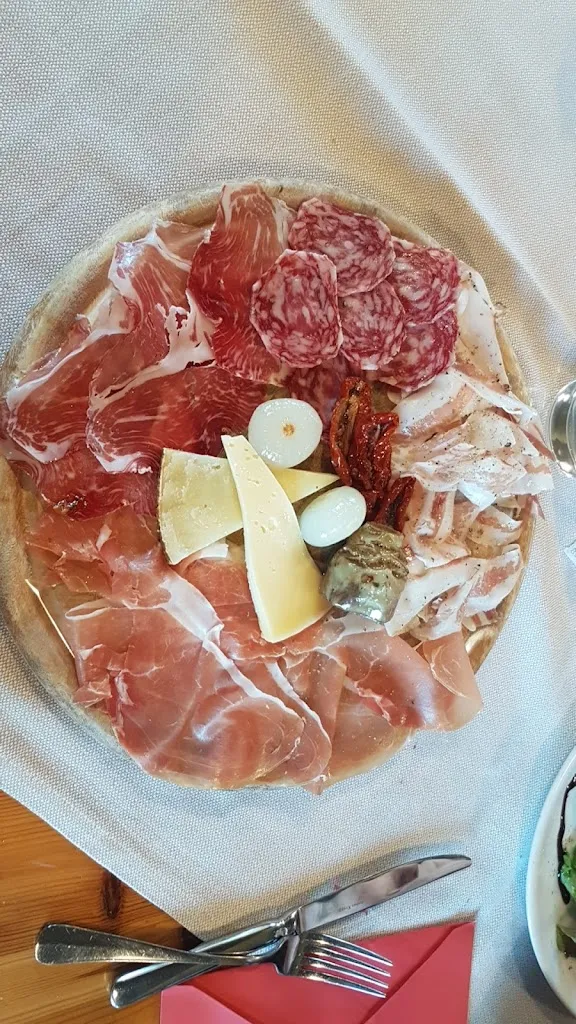 Katie Couillard_Dorth 1931 - Prosciutteria_Aviano_review