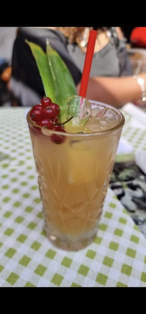 Donika Ademi_Small Pub Bruschetteria_Aviano_recensione