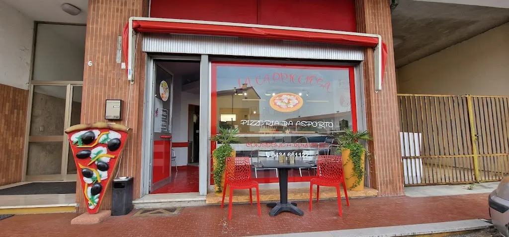 Pizzeria "La Capricciosa" restaurant in Aviano