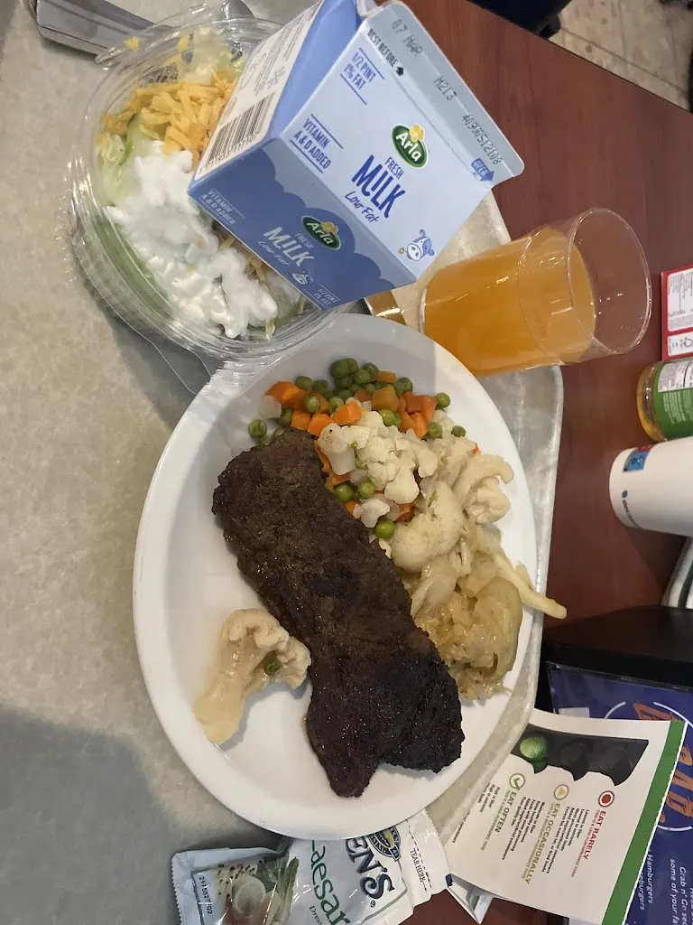 Ben Nkiko_La Dolce Vita DFAC_Aviano_review