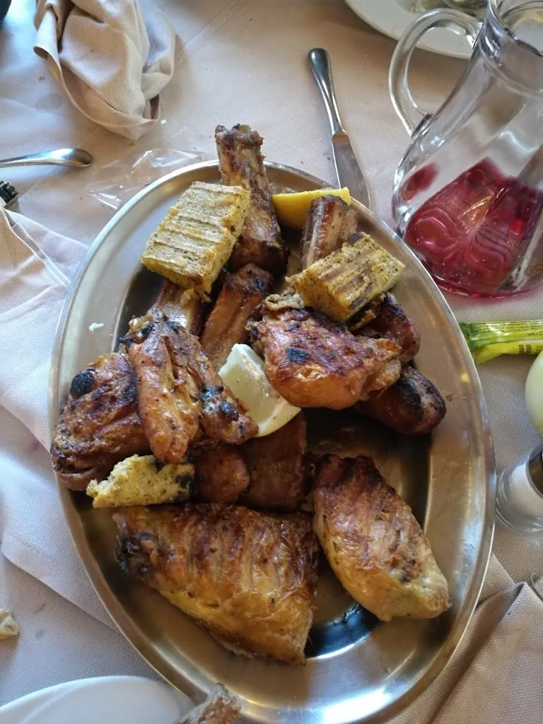 Ristorante Pizzeria al Baffo_Aviano_slider_image_2