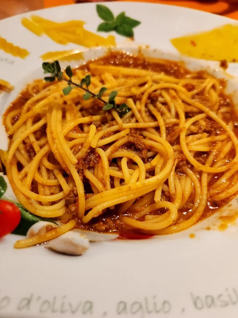 Misti St. Pierre_Trattoria - Pizzeria Aviano Inn_Aviano_review