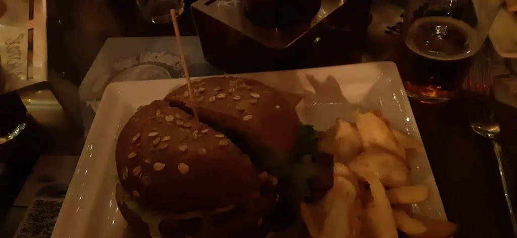 Sheila Khawaja_The Orion's Pub & Beer BQ_Bagnaria Arsa_review