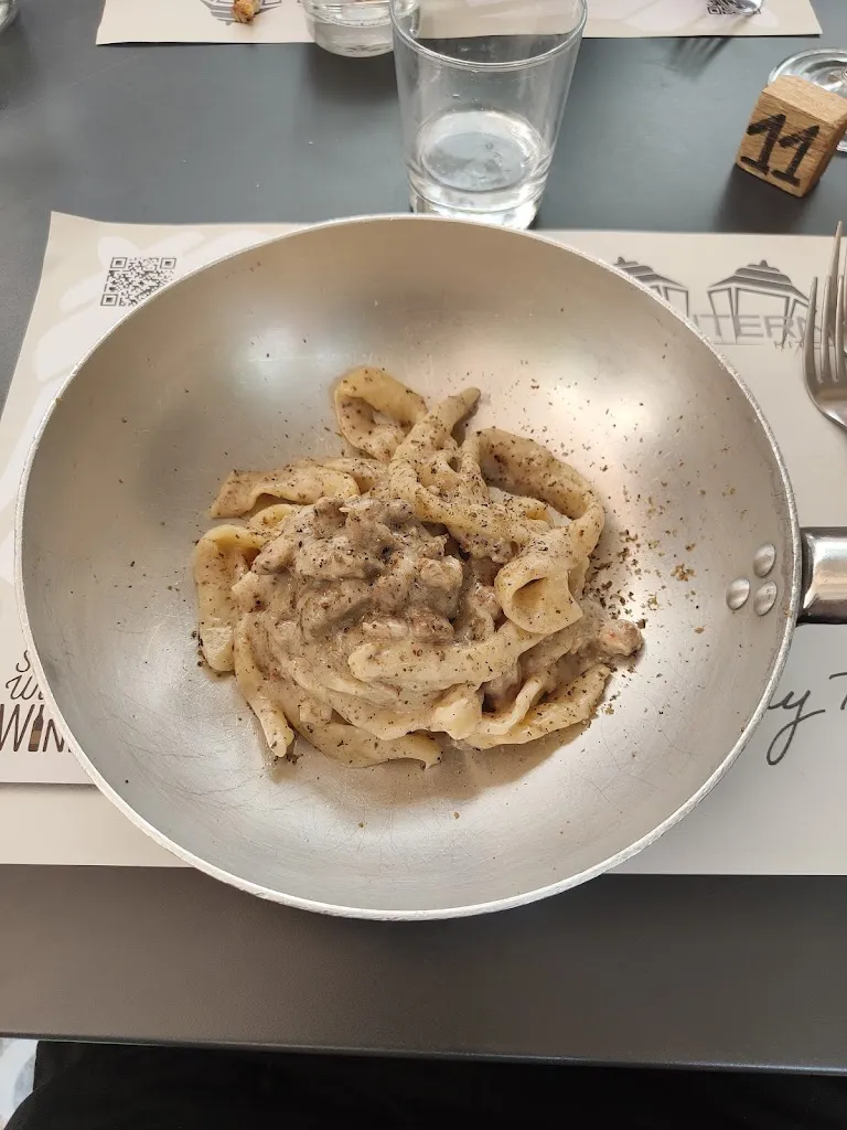 16v.andrew_2 lanterne kitchen_Avezzano_review