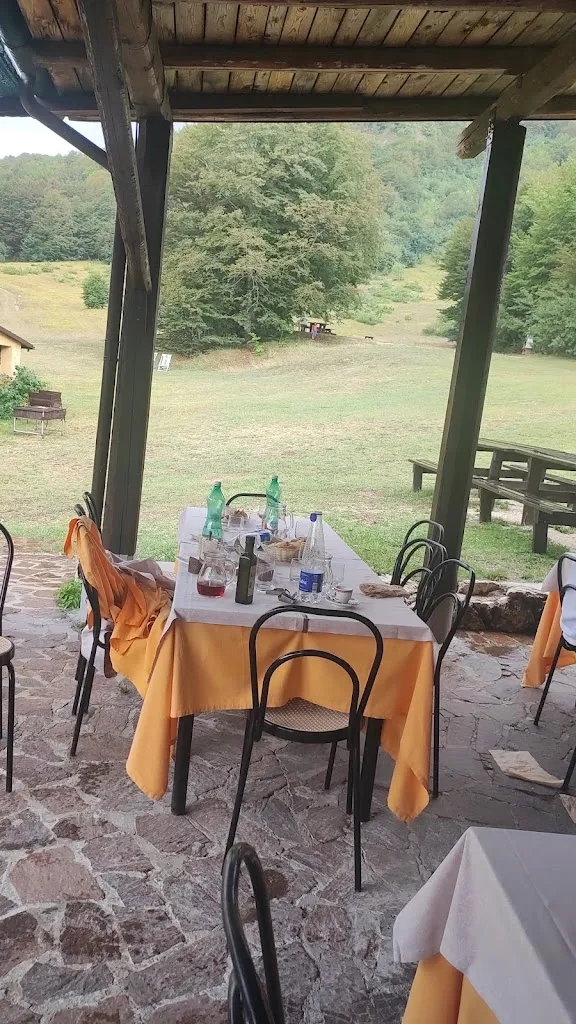 Ristorante Rifugio Campetto degli Alpini restaurant in Roccaraso