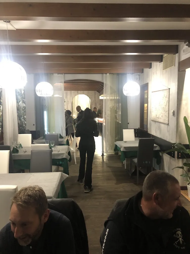 Selective Ann_Civico 30_Bagnaria Arsa_recensione