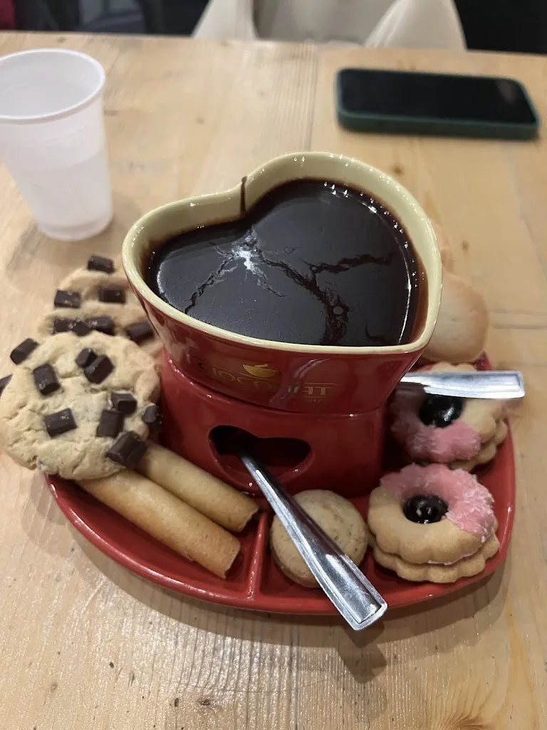 MICHELE LI BERGOLIS_Tiffany’s Roccaraso_Roccaraso_review