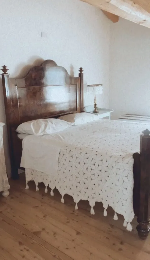 Janel Leonor_da Gastone_Bertiolo_review