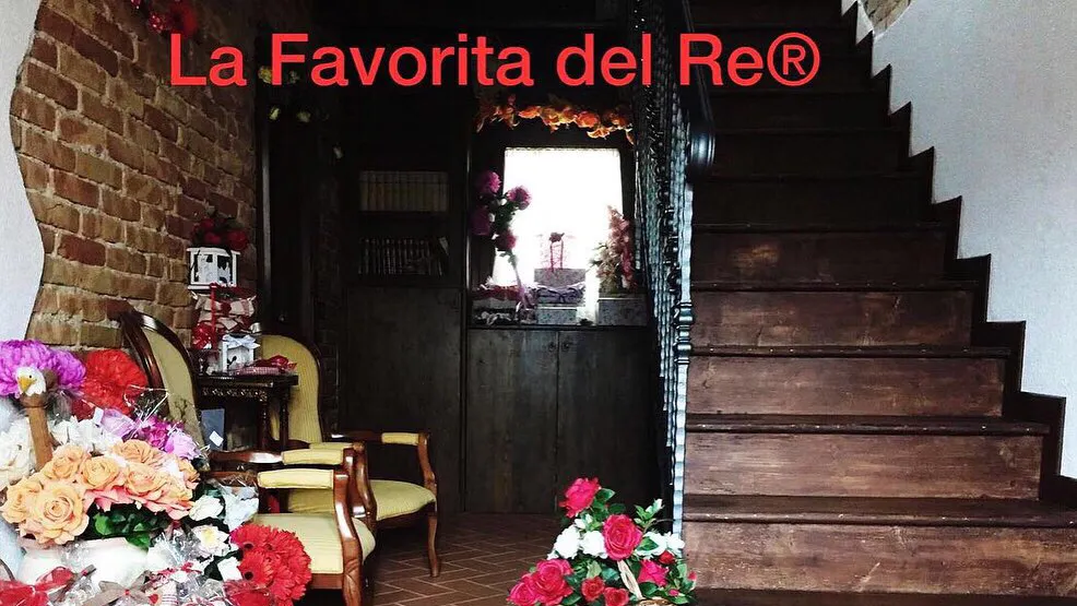 Alimentari-Fioreria-La Favorita del Re® B&B Cartoleria-Merceria-Bomboniere Torte di Pannolini-Consegne-Spedizioni restaurant in Bicinicco