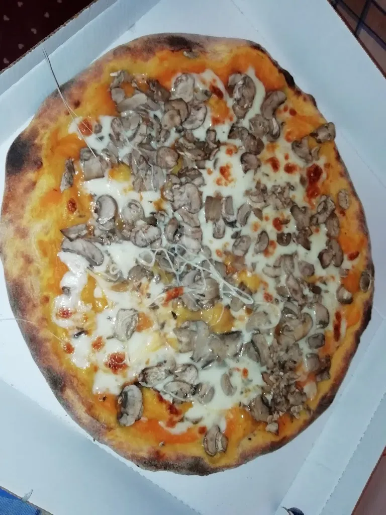 Menu_Pizzeria Da Adriano_Brugnera_image_9