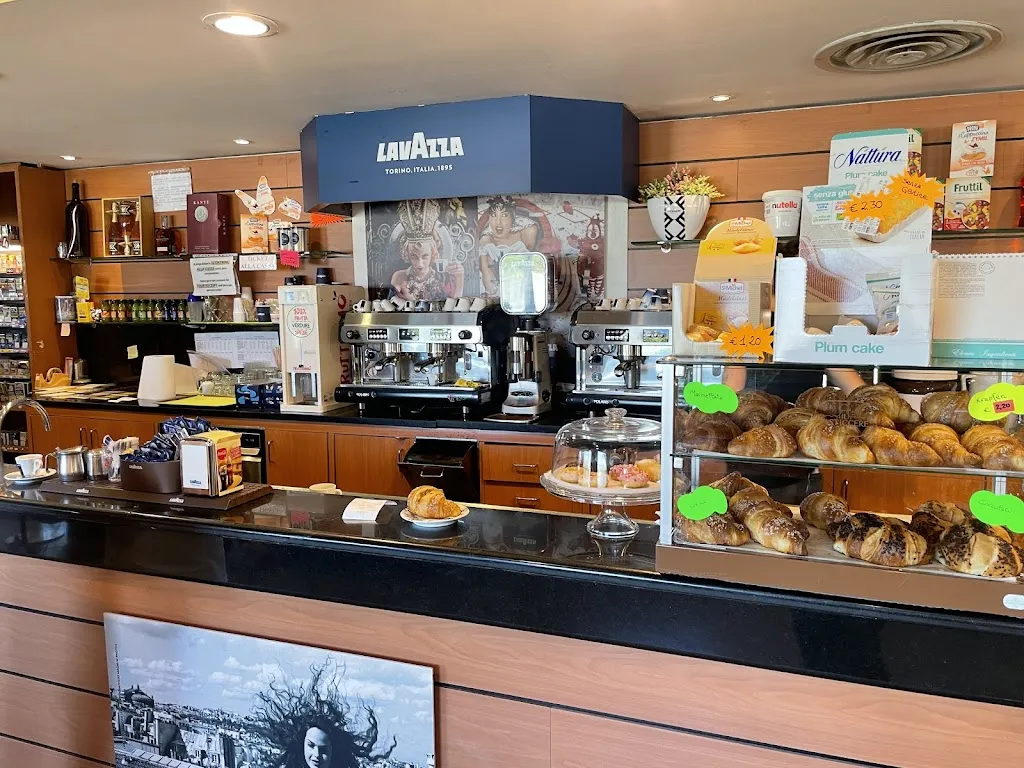 Nurseit Niyazbekov_Fast eat Brugnera Sud_Brugnera_review