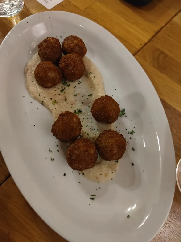 sadaf danesh_I Du Dela Contrada_Bressa_review