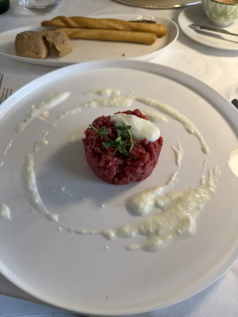 Joshua Fields_La Sosta_Bressa_review