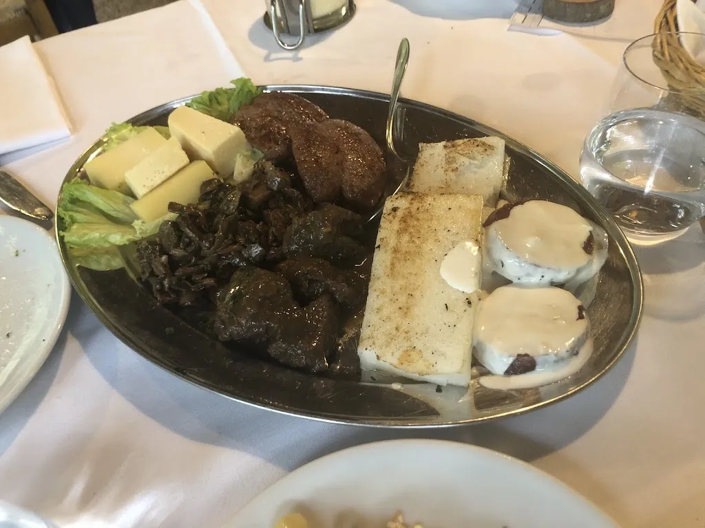 Sage Jones_Ristorante Pizzeria Allo Chalet_Budoia_review