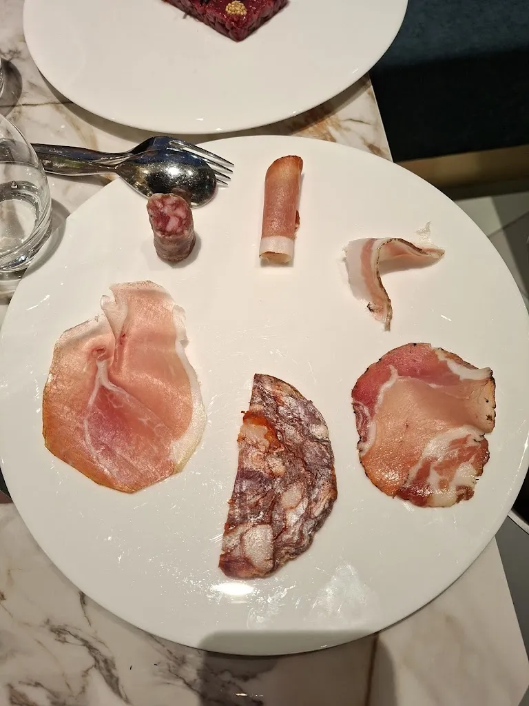 manuel coroneo_Feluma Bistrot_Sambuceto_review