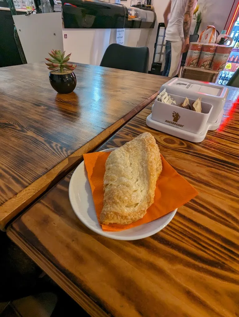 Angie_Black & White. Food & Drink_Cassacco_review