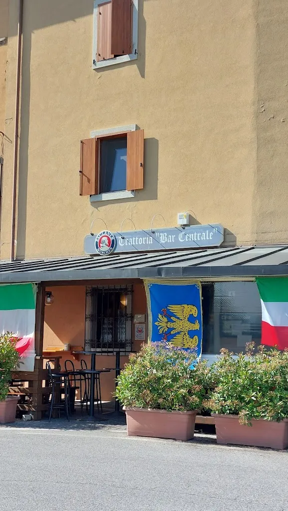 Trattoria Bar Centrale restaurant in Cassacco