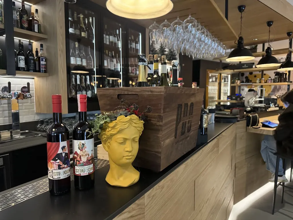 Punto d'ombra restaurant in Casarsa della Delizia