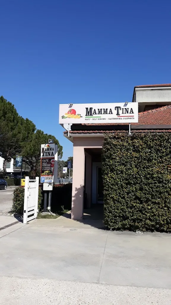 Bar Risto self Mamma Tina restaurant in Sambuceto