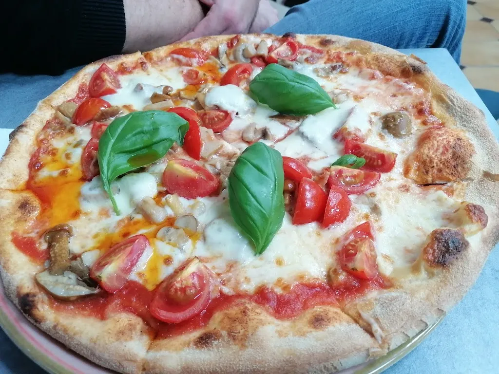 PizzAmore di Bendo Denis_Castions_slider_image_2