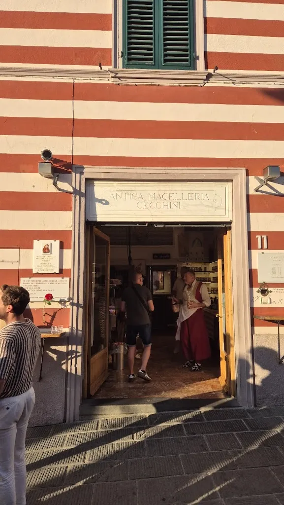 Antica Macelleria CECCHINI restaurant in Cecchini