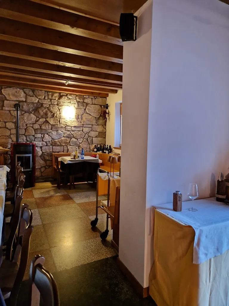 Albergo Vittoria_Claut_slider_image_2