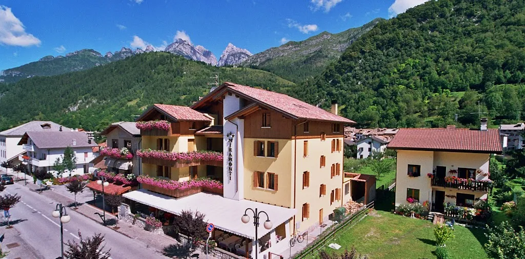 Miramonti Sport Hotel restaurant in Claut