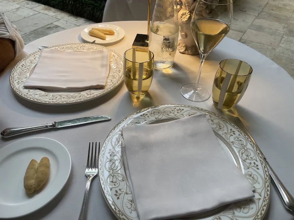 Lola G_Pedrocchino_Cavolano-Schiavoi_review