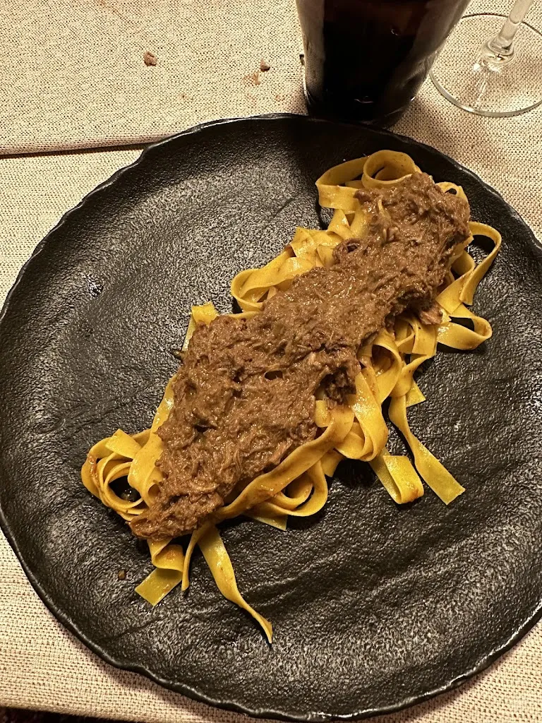 Elena Marina_Le Contrade_Cavolano-Schiavoi_review