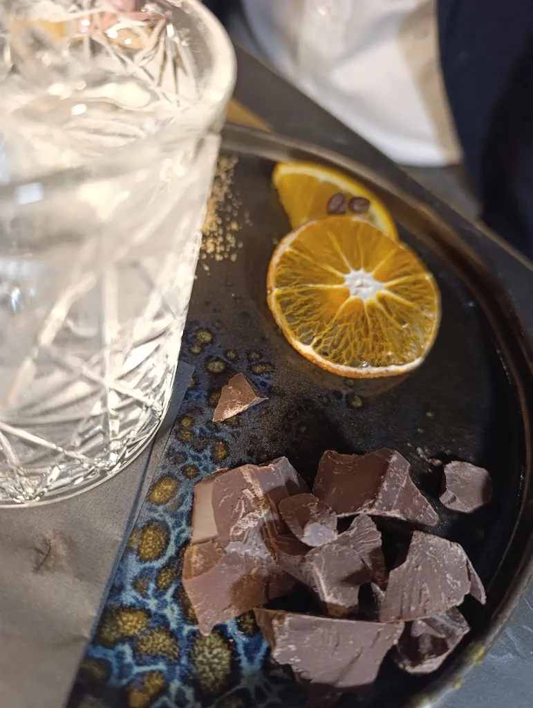 edoardo rapone_Mov bistrot_Cavolano-Schiavoi_review