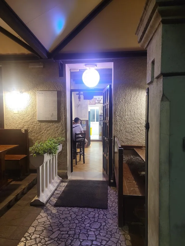 Miguel Martinez_Da Rosalba_Cavolano-Schiavoi_review