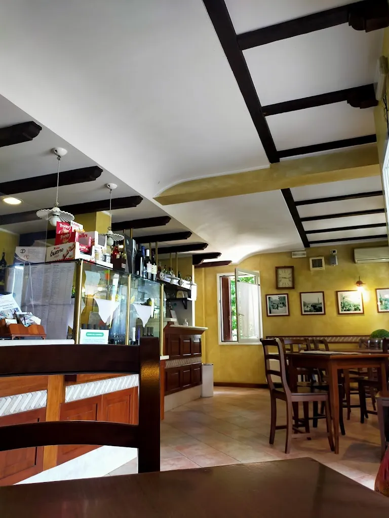 Osteria Antica Ronche restaurant in Cavolano-Schiavoi